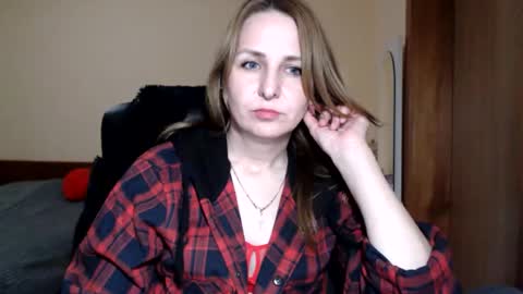 Snapshot of ruthpark chatting on April 15, 7:32 pm Ruth online show from April 15, 7:32 pm