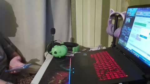 Snapshot of ruthsimp chatting on November 30, 12:09 pm Tanyushka online show from November 30, 12:09 pm