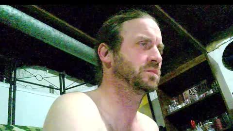 rwb1982 online show from November 11, 2:22 am