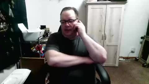 Snapshot of rwzar_1965 chatting on April 2, 2:42 am rwzar_1965 online show from April 2, 2:42 am