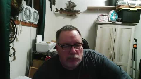 Snapshot of rwzar_1965 chatting on June 15, 4:36 am rwzar_1965 online show from June 15, 4:36 am