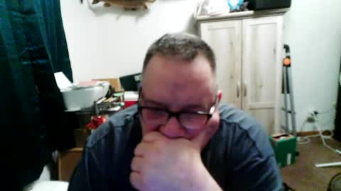 Snapshot of rwzar_1965 chatting on August 6, 12:01 am rwzar_1965 online show from August 6, 12:01 am