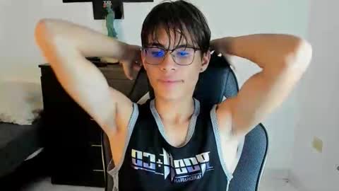 Snapshot of ryan_bronw chatting on May 23, 5:12 am Nathan online show from May 23, 5:12 am