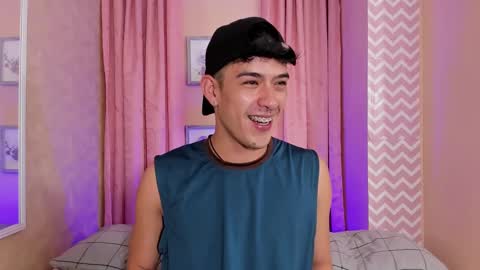 Ryan online show from December 22, 7:42 pm