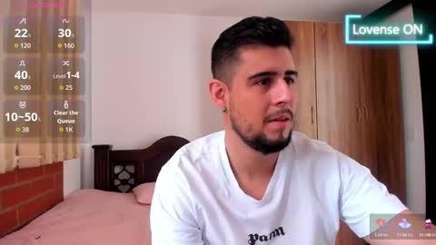 R Y A N online show from October 15, 1:33 pm