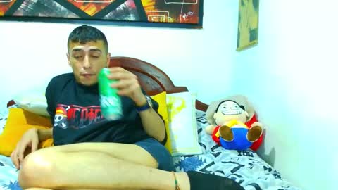 Snapshot of ryan_maxy chatting on October 22, 2:39 pm ryan online show from October 22, 2:39 pm