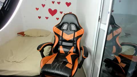 ryan_myerz online show from March 1, 12:18 pm