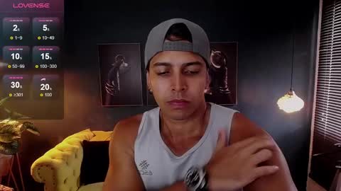 Ryan online show from December 5, 7:21 pm