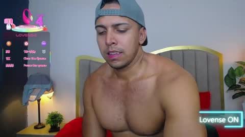 Snapshot of ryan_nesson chatting on May 25, 7:20 pm Ryan online show from May 25, 7:20 pm