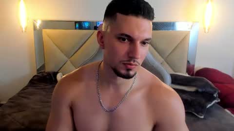 Snapshot of ryan_ward79 chatting on June 11, 2:11 am Ryan online show from June 11, 2:11 am