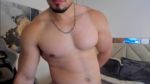 Snapshot of ryan_ward79 chatting on June 22, 9:56 pm Ryan online show from June 22, 9:56 pm