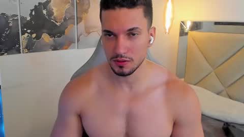 Snapshot of ryan_ward79 chatting on July 20, 2:26 am Ryan online show from July 20, 2:26 am
