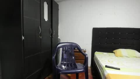 ryan_xc1 online show from October 17, 2:15 am