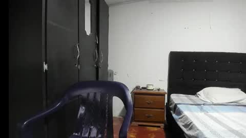 ryan_xc1 online show from December 23, 2:09 am