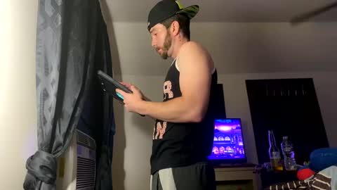 Snapshot of ryancap0195 chatting on September 17, 1:29 am ryancap0195 online show from September 17, 1:29 am