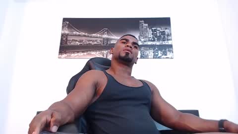 Instagram  Ryandwrn online show from February 21, 3:40 am