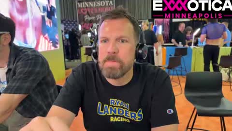 Snapshot of ryanlanders chatting on June 26, 11:09 pm ryanlanders online show from June 26, 11:09 pm