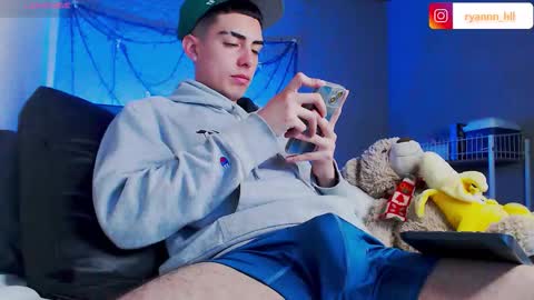 Ryannhill  online show from November 26, 11:00 am