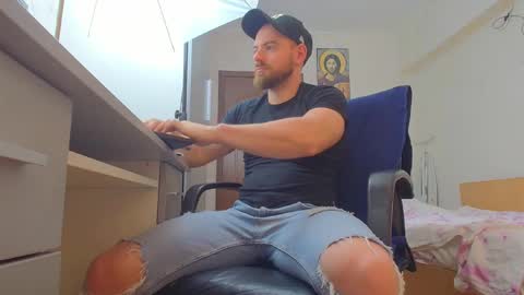 Ryanstone  online show from May 18, 5:02 am