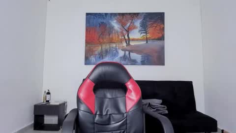 Snapshot of ryanwhite3 chatting on February 13, 10:06 pm ryanwhite3 online show from February 13, 10:06 pm