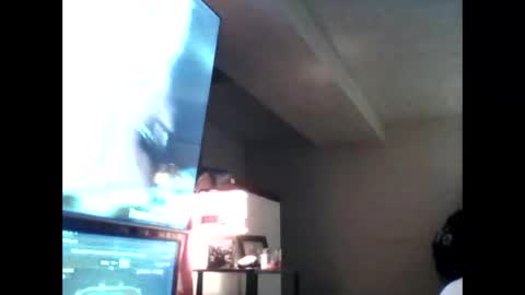 Snapshot of rynconnor chatting on May 23, 2:43 pm rynconnor online show from May 23, 2:43 pm