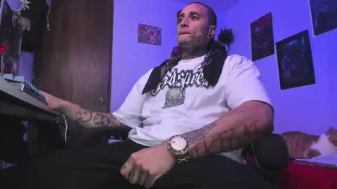 Snapshot of ryuk_it chatting on February 2, 1:59 am leopmonk help me reach 100 thumbs up online show from February 2, 1:59 am