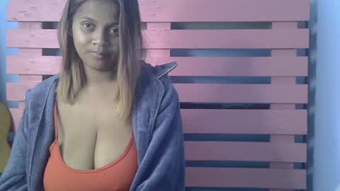 Snapshot of rywanna chatting on June 22, 4:48 pm rywanna online show from June 22, 4:48 pm