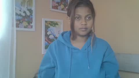 Snapshot of rywanna chatting on July 7, 7:23 am rywanna online show from July 7, 7:23 am