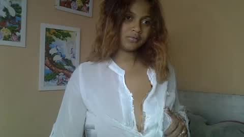 Snapshot of rywanna chatting on July 8, 8:30 am rywanna online show from July 8, 8:30 am