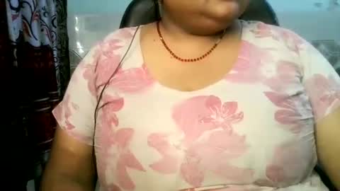 HotLovers online show from July 11, 3:15 pm