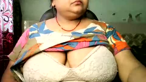 HotLovers online show from August 1, 8:46 am