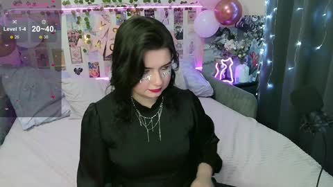 Snapshot of s_katekisa_ss chatting on December 7, 5:37 am Kate online show from December 7, 5:37 am