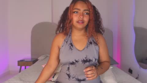 s_sofia_ online show from January 8, 11:56 am