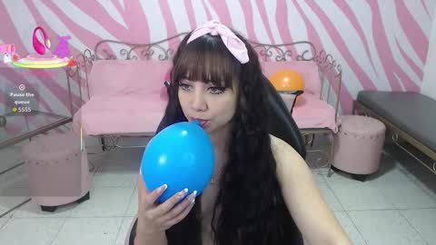 Snapshot of saabrina_ chatting on October 17, 1:14 pm Sabrina online show from October 17, 1:14 pm