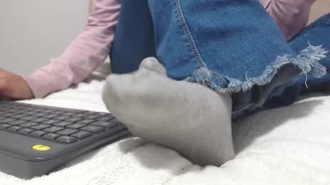 saaramiller     online show from January 11, 9:03 am