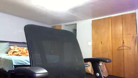 saasbutt online show from November 17, 10:04 pm