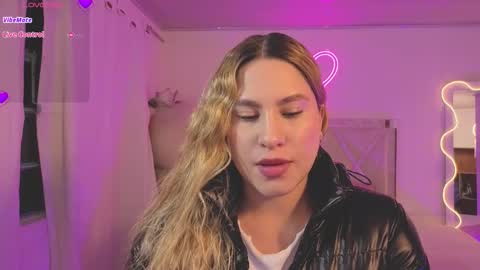 saaya_tay online show from February 18, 3:13 am