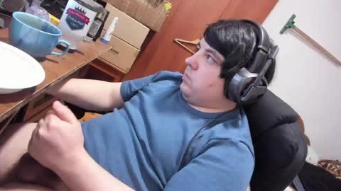 1141323  my Lord Mister Max   moms treasure online show from March 31, 10:54 pm