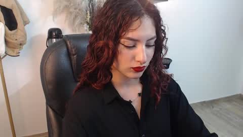 Snapshot of sabriinaa_fox chatting on April 20, 4:21 pm sabriinaa fox online show from April 20, 4:21 pm