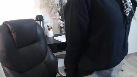 Snapshot of sabriinaa_fox chatting on April 21, 1:39 pm sabriinaa fox online show from April 21, 1:39 pm