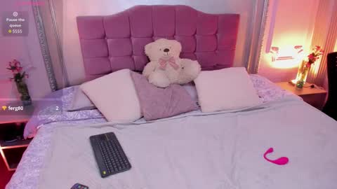 Snapshot of sabrina_cutee chatting on March 3, 3:34 am Sabrinaaa online show from March 3, 3:34 am