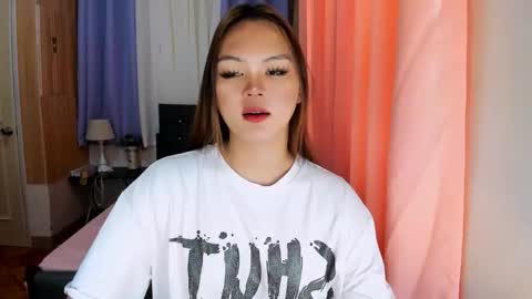 Snapshot of sabrina_hilson chatting on February 1, 5:39 am sabrina_hilson online show from February 1, 5:39 am