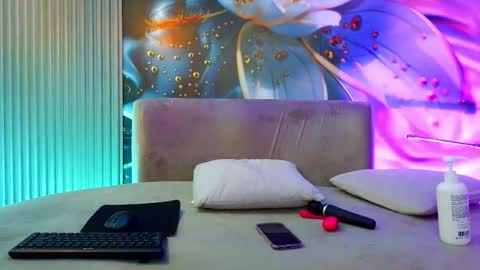 Snapshot of sabrina_lafaux_cr chatting on February 22, 8:29 pm sabrina_lafaux_cr online show from February 22, 8:29 pm