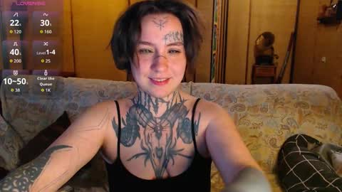 Snapshot of sabrina_raiders_666 chatting on March 13, 1:29 pm Lilith Solar online show from March 13, 1:29 pm