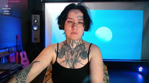 Snapshot of sabrina_raiders_666 chatting on March 28, 4:39 pm Lilith Solar online show from March 28, 4:39 pm