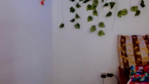 Snapshot of sabrinaexpositoxx chatting on April 19, 6:43 pm SABRI online show from April 19, 6:43 pm