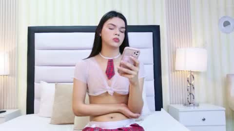 Snapshot of sabrinafoox chatting on June 13, 7:23 pm Sabrina Foox online show from June 13, 7:23 pm