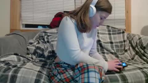 Snapshot of sabrinalexington chatting on November 18, 1:44 am Sabrina online show from November 18, 1:44 am