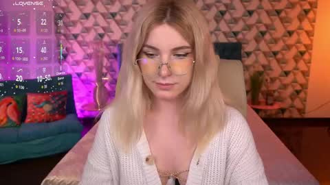 Sabrina online show from May 16, 11:20 am