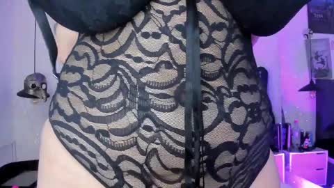 Sabrina  online show from March 30, 11:33 am